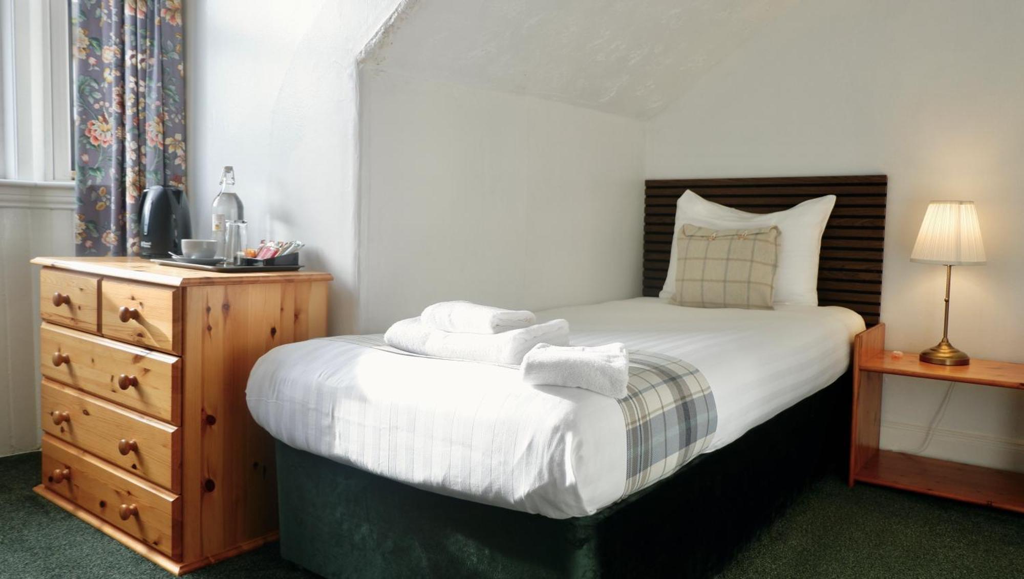 4 Friends House Hotel Edinburgh Exterior photo