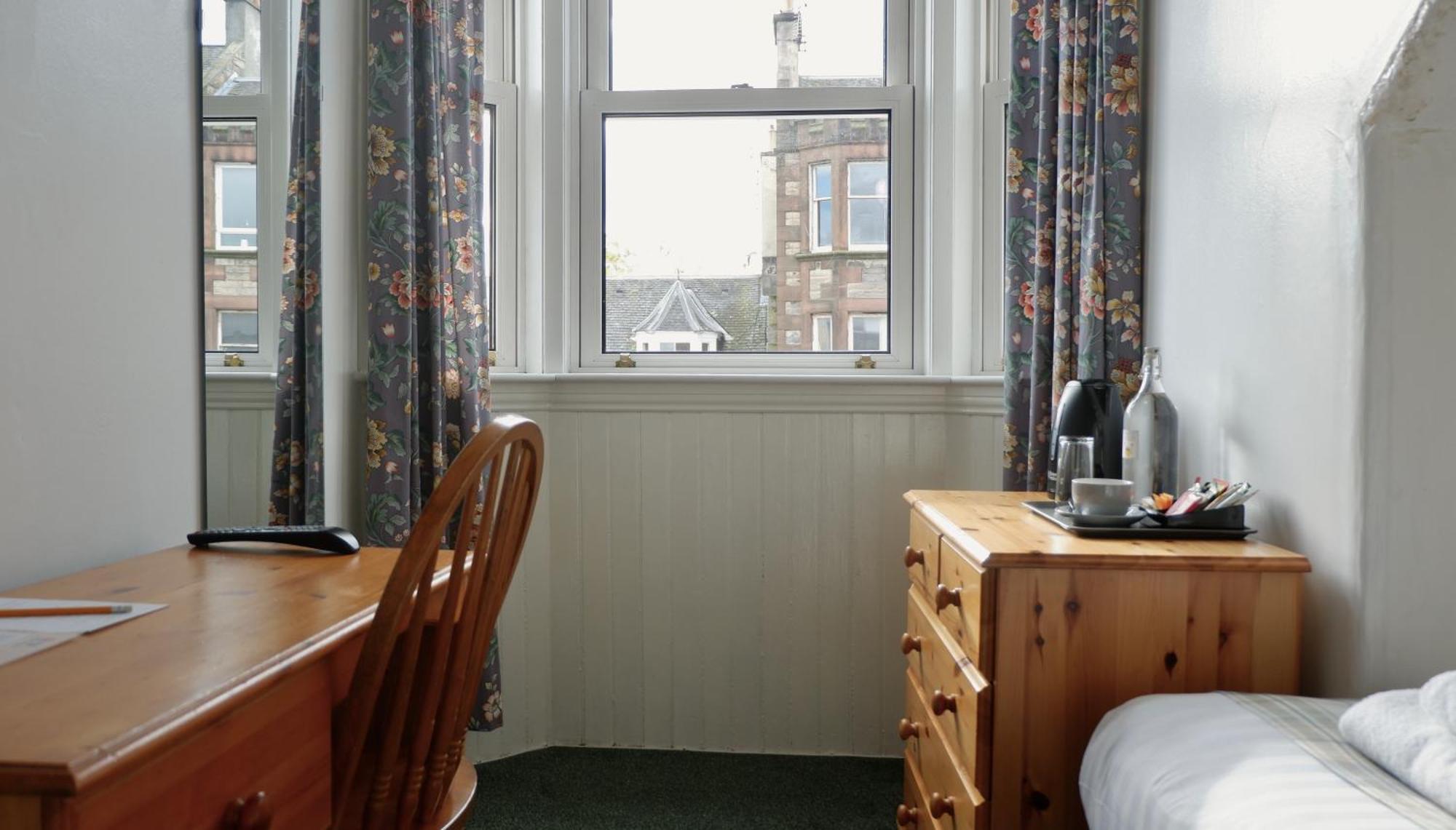 4 Friends House Hotel Edinburgh Exterior photo