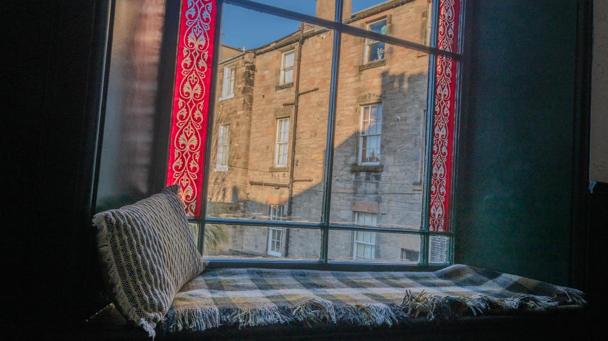 4 Friends House Hotel Edinburgh Exterior photo