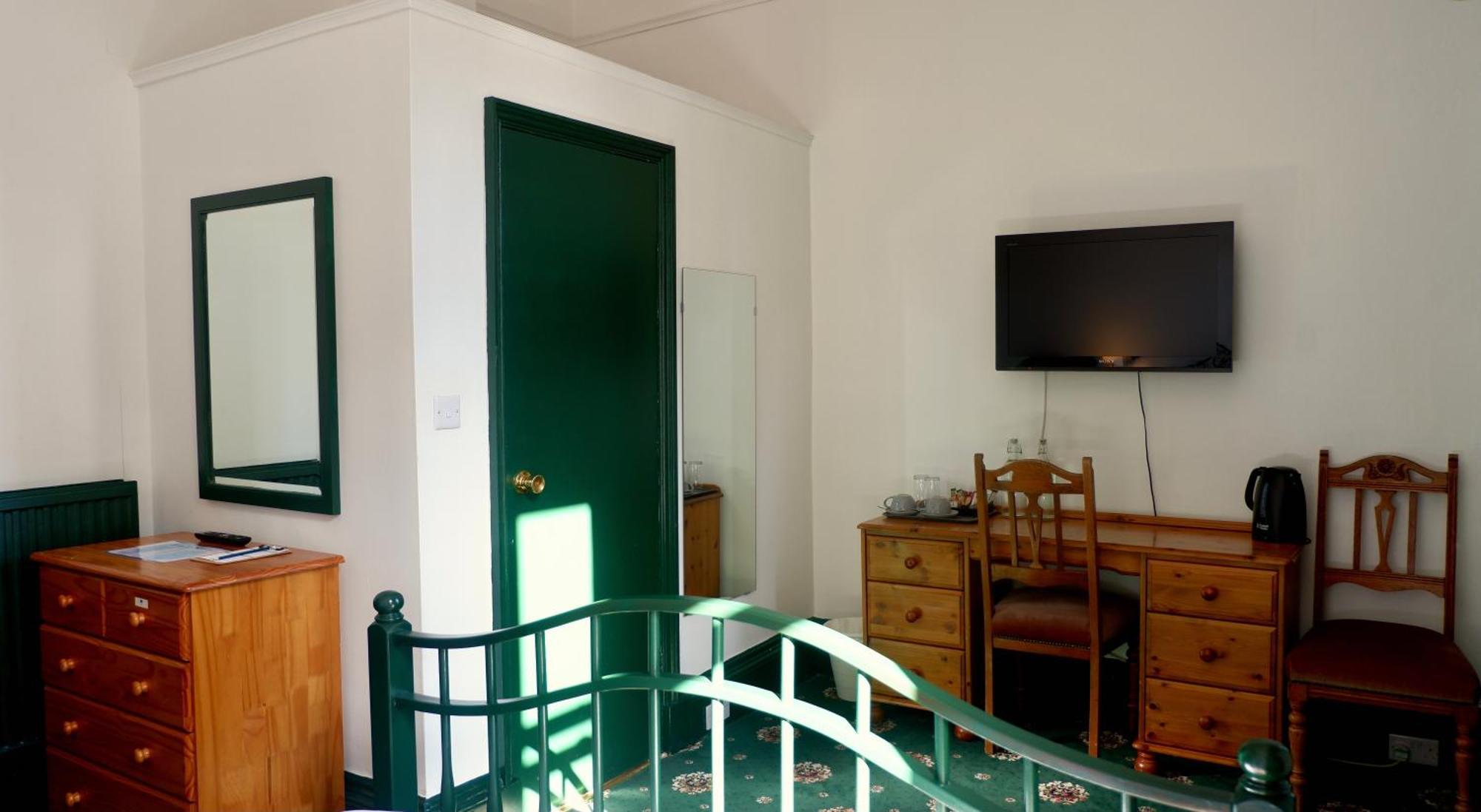 4 Friends House Hotel Edinburgh Room photo